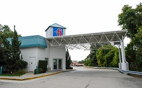 Motel 6 Providence Warwick